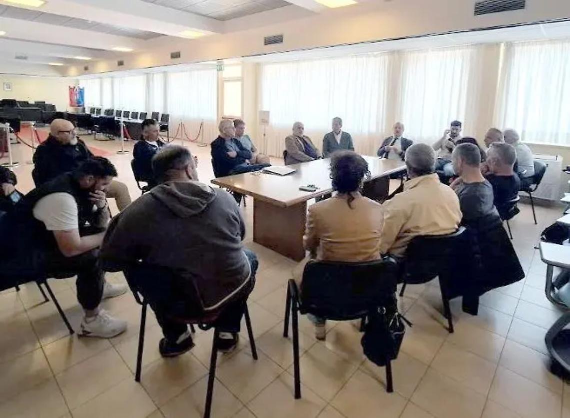 Un tavolo per la riorganizzazione dei giri e degli orari di raccolta