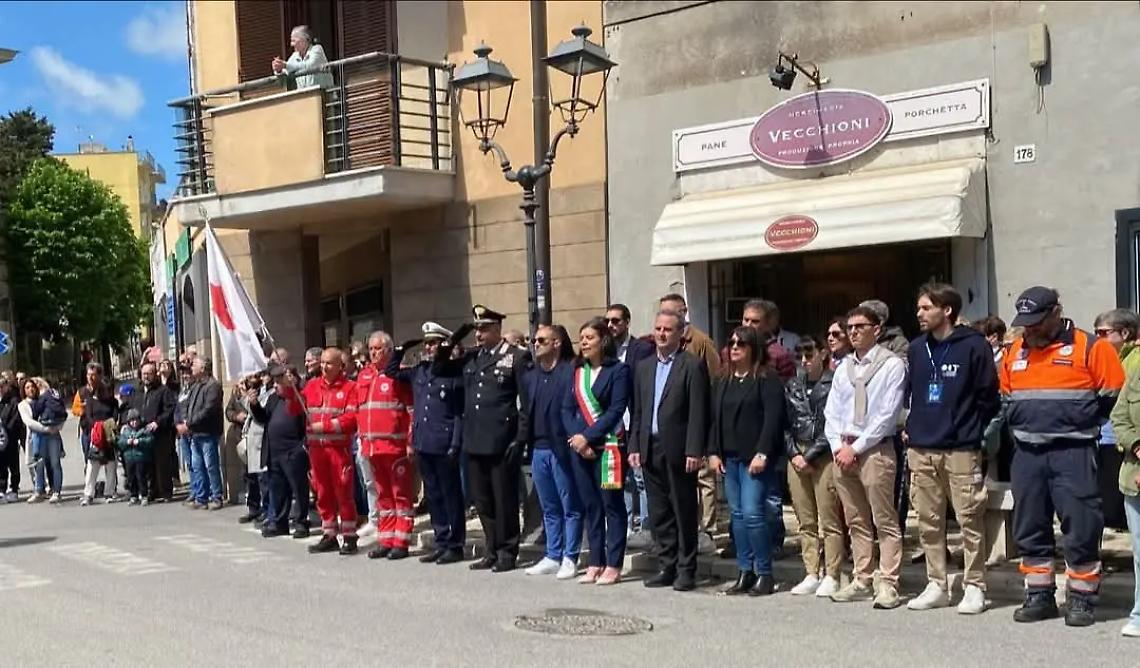 Un corteo per ricordare un dono &laquo;ricevuto ieri e da costruire ogni giorno&raquo;