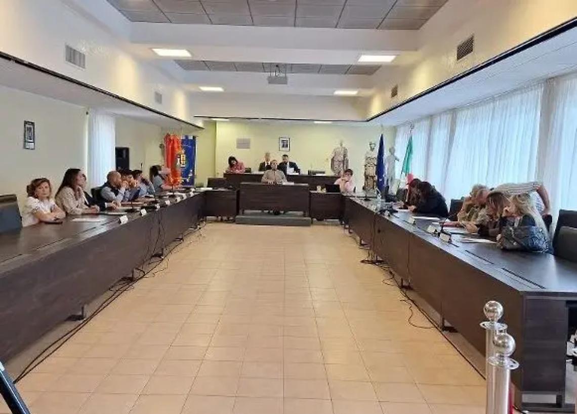 Consiglio comunale di Santa Marinella, approvato il rendiconto 2024