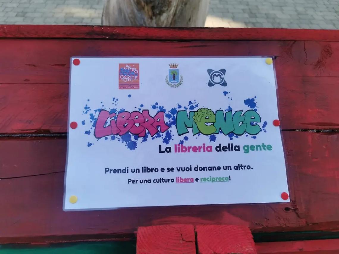 &lsquo;&rsquo;Liberamente&rsquo;&rsquo;: arriva la prima libreria condivisa realizzata con materiali di riciclo