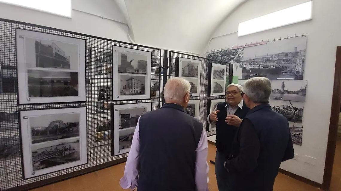 Bombardamento, la ricostruzione di Civitavecchia in 49 scatti