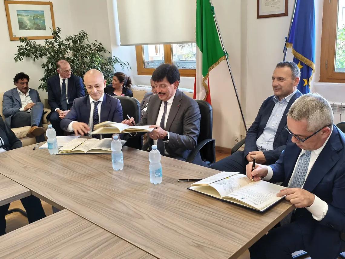 Stazione ferroviaria di Civitavecchia, firmato il protocollo Pincio-RFI