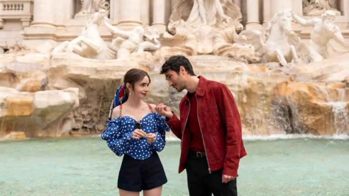 Da Parigi a Ladispoli: il tour di Emily in Paris