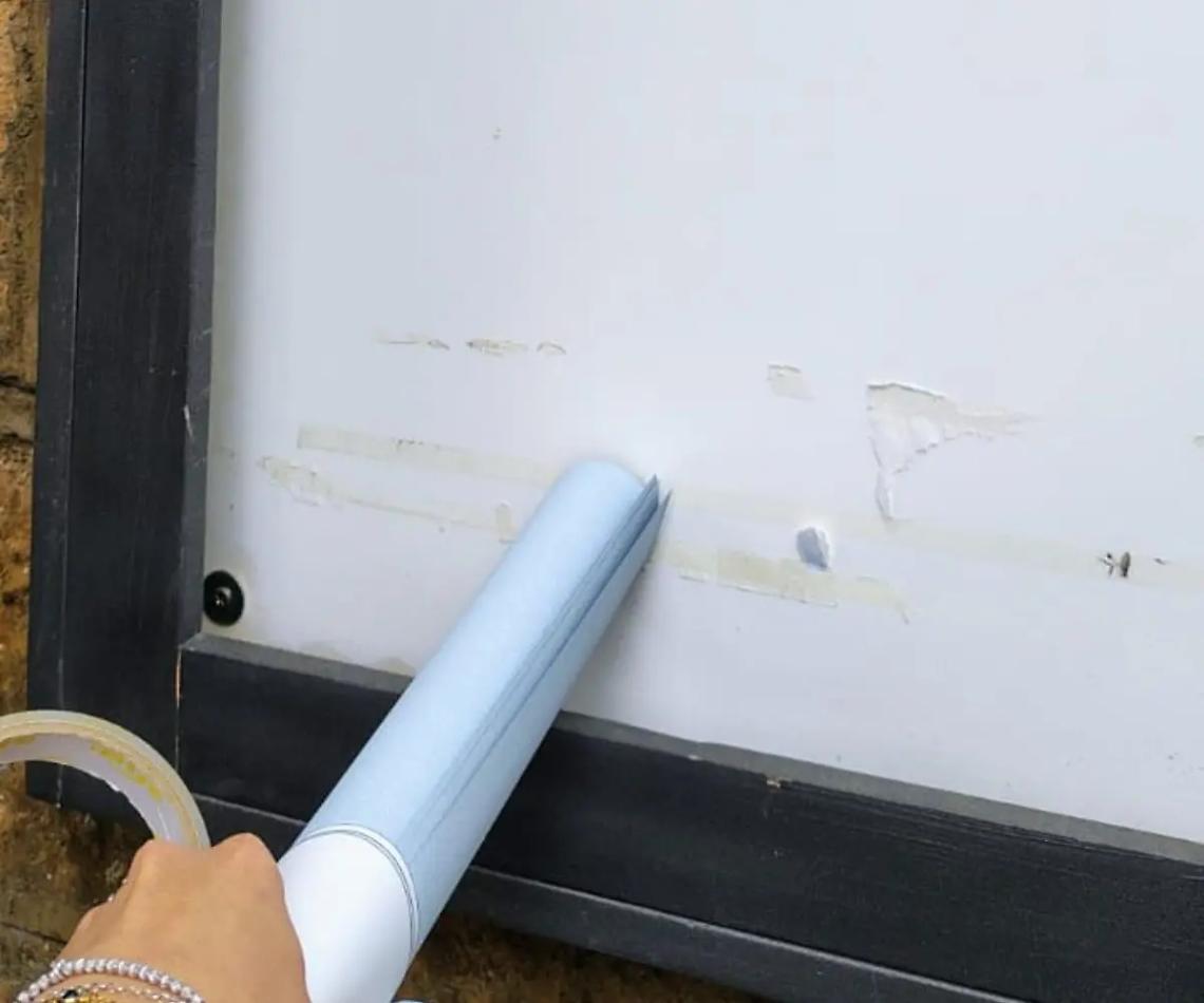 Danneggiata la bacheca di Fratelli d&rsquo;Italia