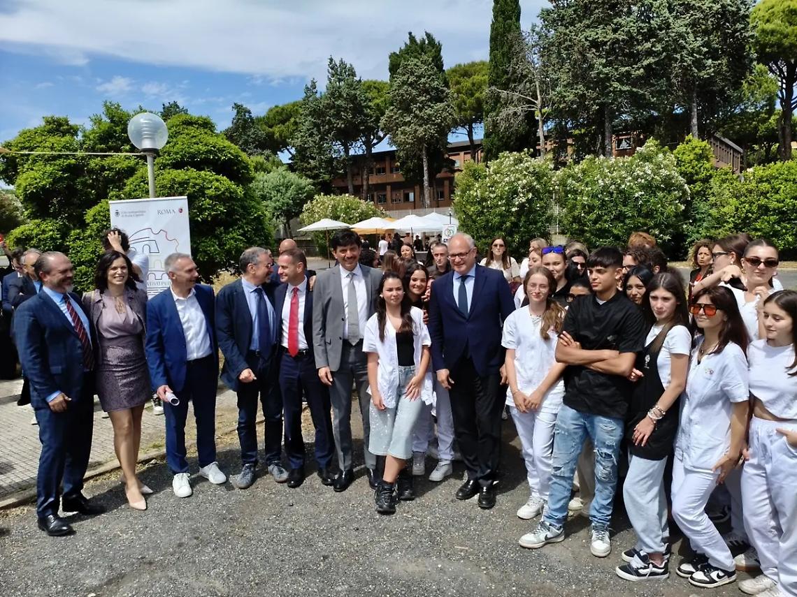 Nasce il laboratorio meccatronico: Gualtieri a Civitavecchia