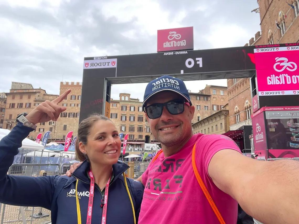 Miss Vip 2009 e paracadutista, ora &egrave; al Giro d&rsquo;Italia