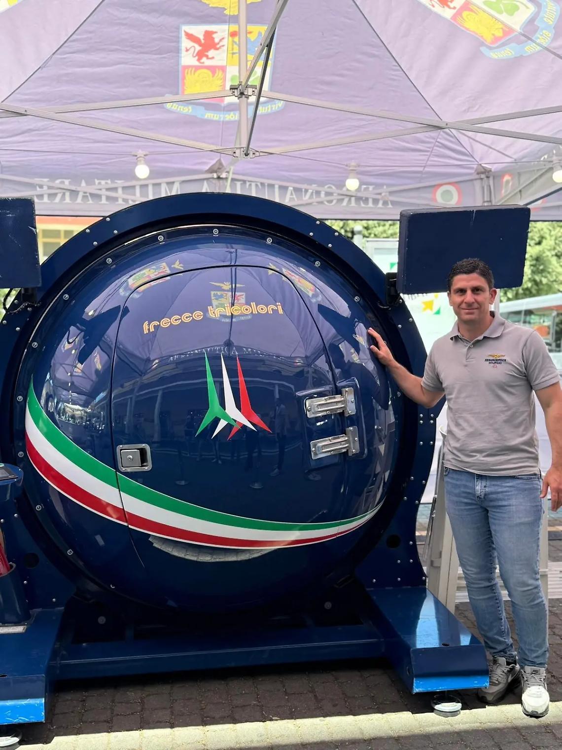 Frecce Tricolori, un simulatore di volo in piazza