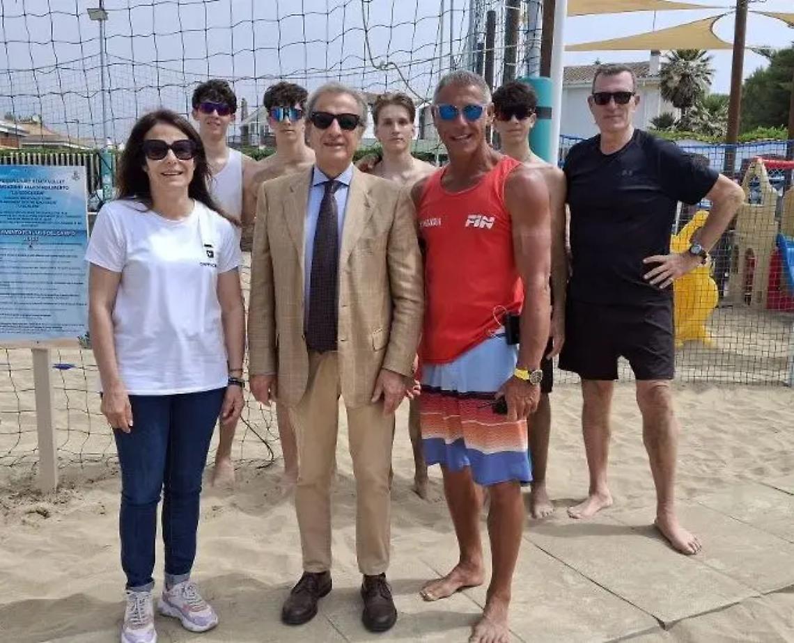 Santa Marinella, inaugurato il nuovo campo di beach volley presso lo stabilimento La Scogliera a Santa Severa