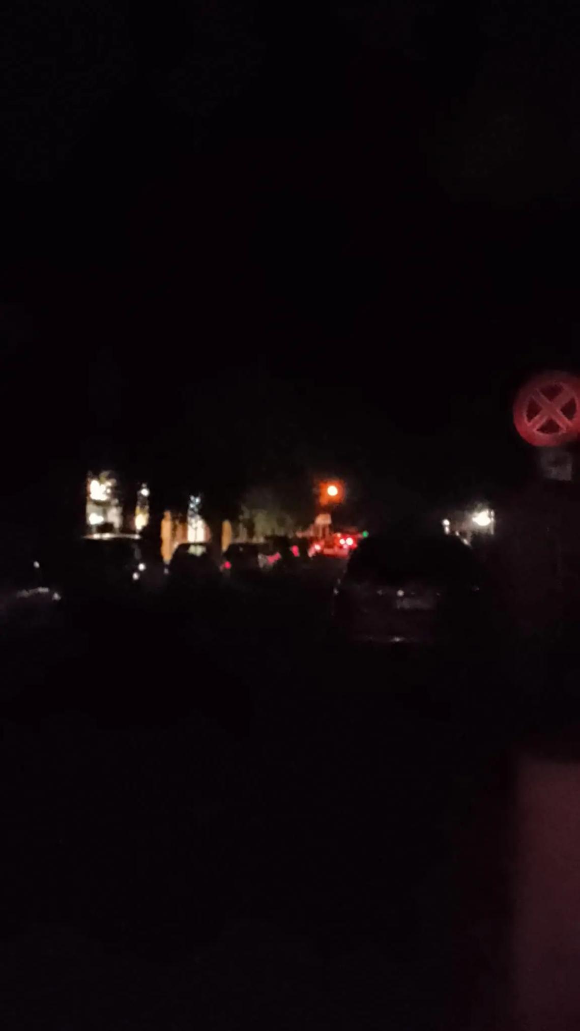 Lampioni spenti di notte e accesi di giorno. L&rsquo;anomalia in centro