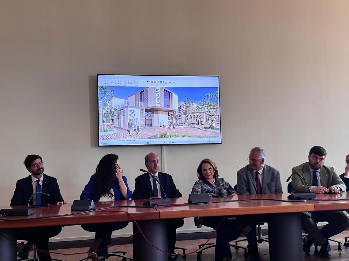 &laquo;Agraria, pronti a trovare risorse per ricostruire i laboratori&raquo;