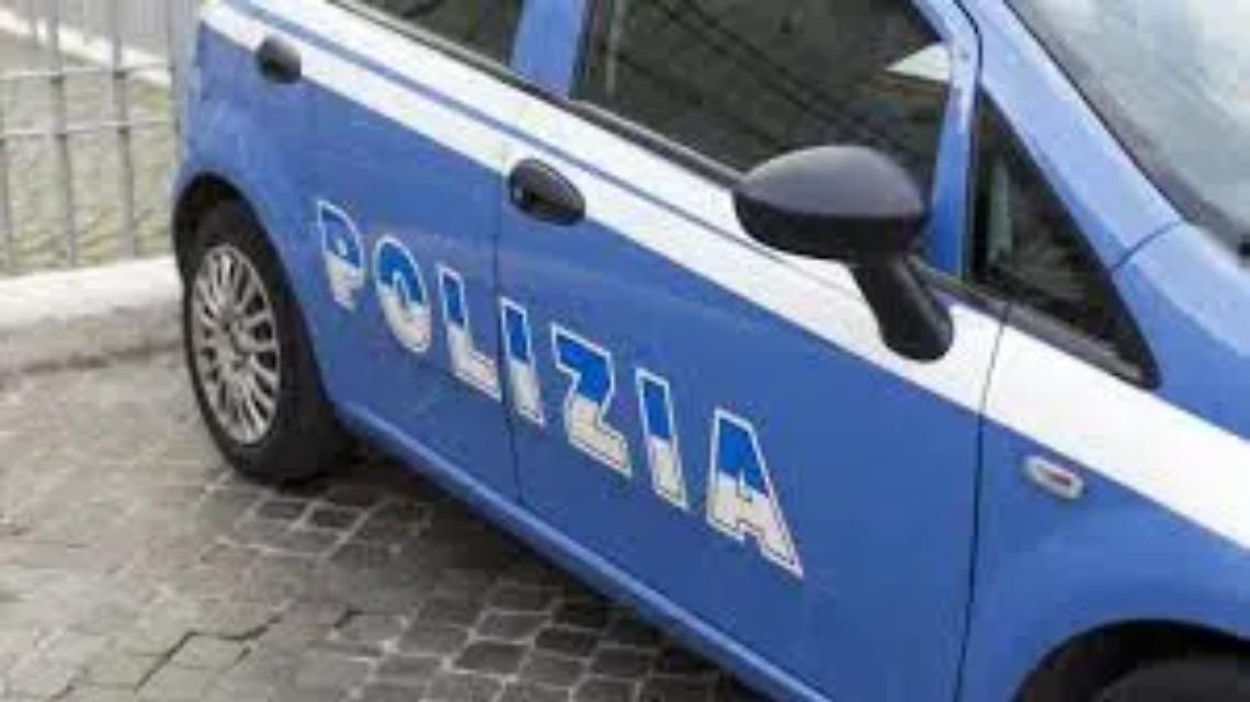 48enne trovato morto in casa