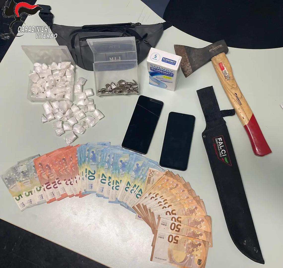 Spaccio nei boschi, ucciso un pusher in un bivacco scoperto a Orte