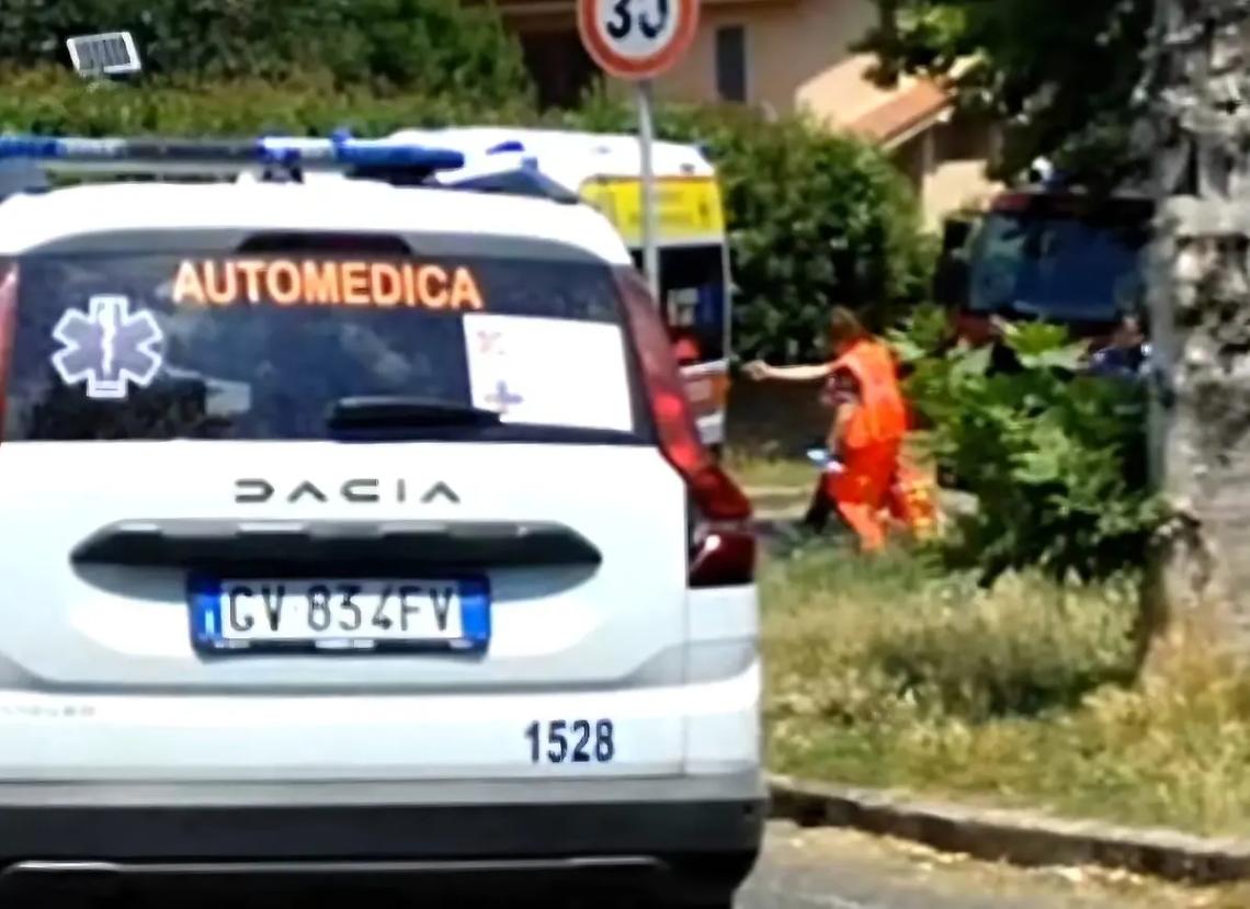 Nepi, si barrica in casa e minaccia di togliersi la vita