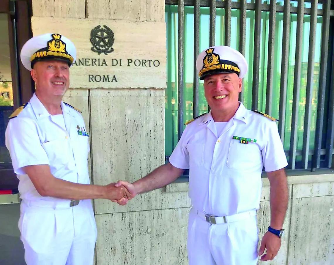 Passaggio di consegne al comando della Capitaneria di porto: gli auguri del sindaco