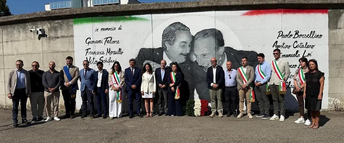 &laquo;Ricordare Borsellino e la scorta &egrave; un impegno morale&raquo;