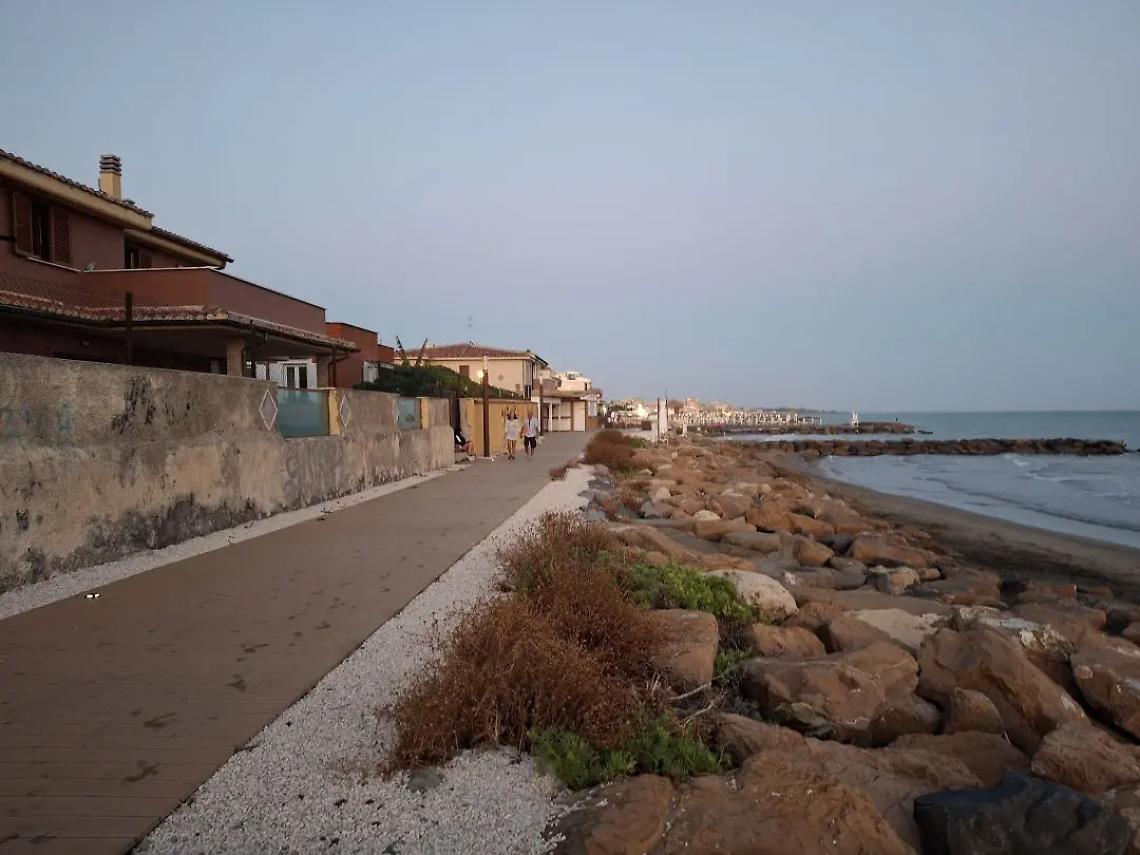 Lavori quasi al termine ma i vandali rovinano la festa