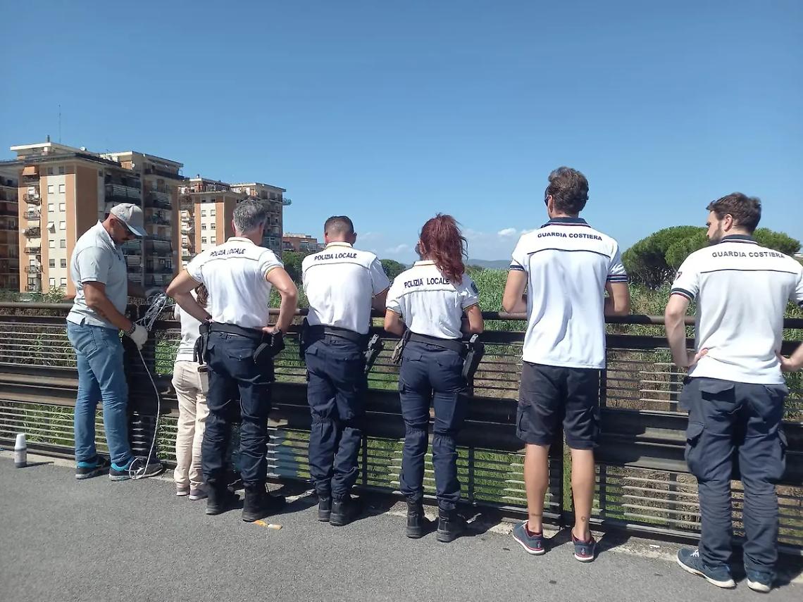 Ladispoli, divieto di balneazione: scattano i controlli di Capitaneria e Polizia locale
