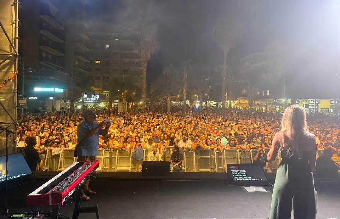 Cover band e show teatrali, riparte la programmazione