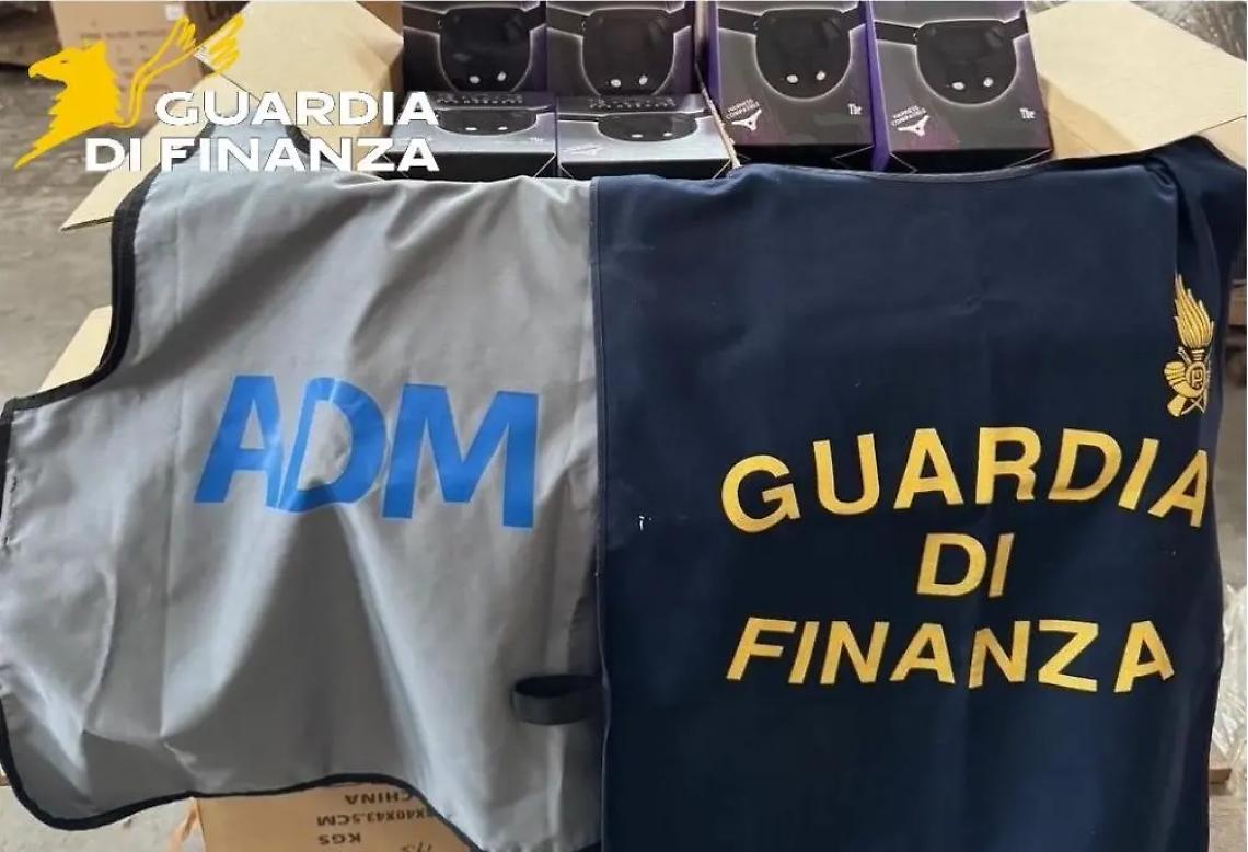 Maxi sequestro di sex toys al porto di Civitavecchia