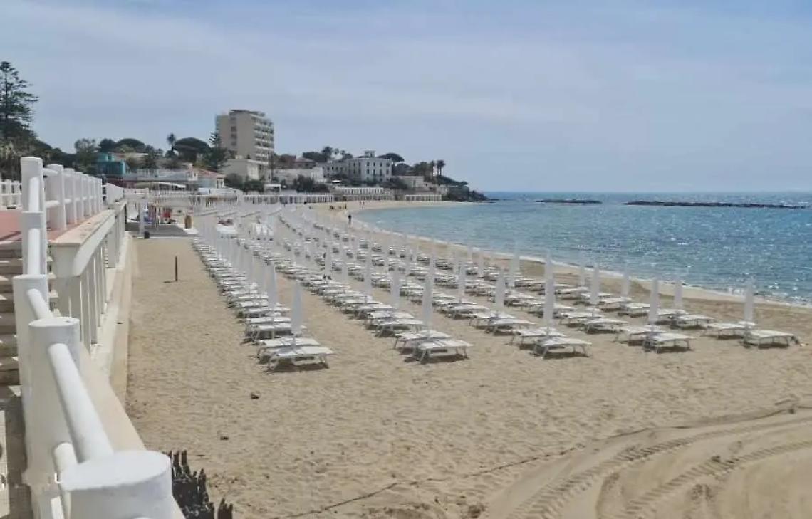 Prc: &laquo;A S. Marinella un turismo per pochi e ricchi&raquo;