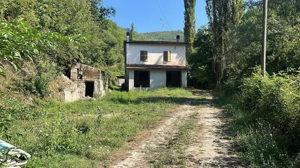 Donna sepolta vicino casa, indagato il genero per occultamento di cadavere