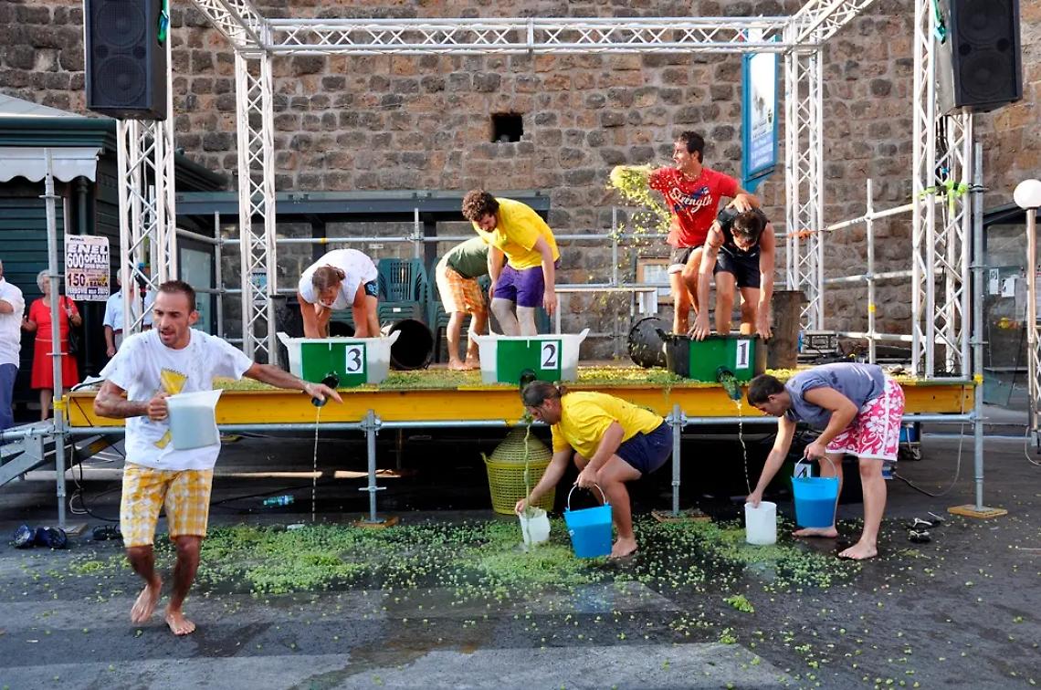 Si brinda alla tradizione con la Sagra dell&rsquo;Uva e del Vino