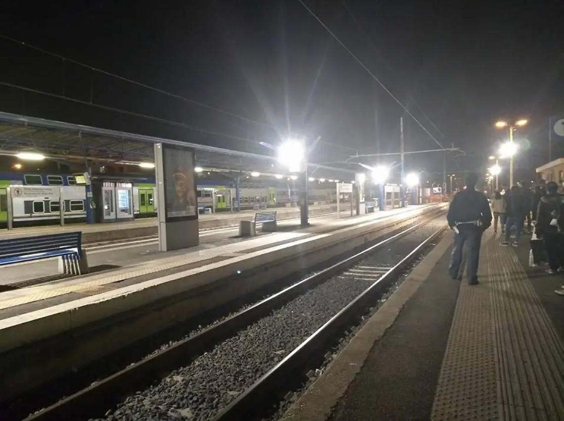 Morto sui binari, la vittima un 38enne. Ipotesi del gesto estremo: due casi in poche ore