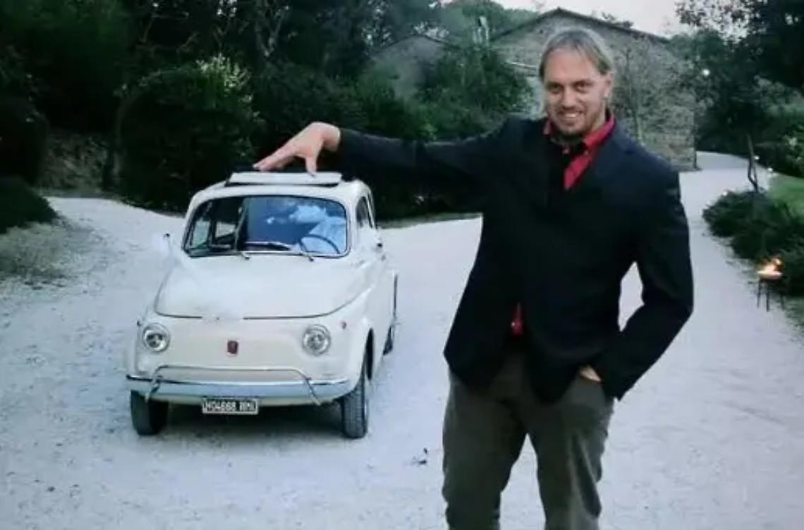 Luned&igrave; i funerali del &ldquo;gigante buono&rdquo;