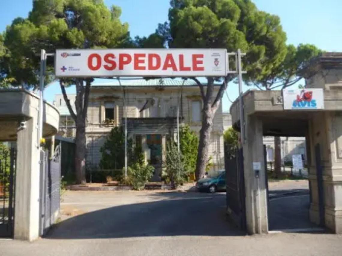 &laquo;Il nostro ospedale non pu&ograve; essere depotenziato, basta far decidere chi fa della sanit&agrave; una questione di bilancio&raquo;
