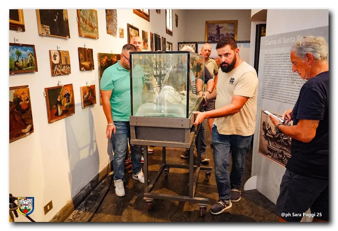 Il corpo di Santa Rosa in processione per le vie di Viterbo FOTOGALLERY