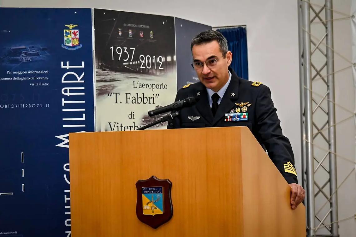 Aeronautica: passaggio di consegne alla Scuola marescialli