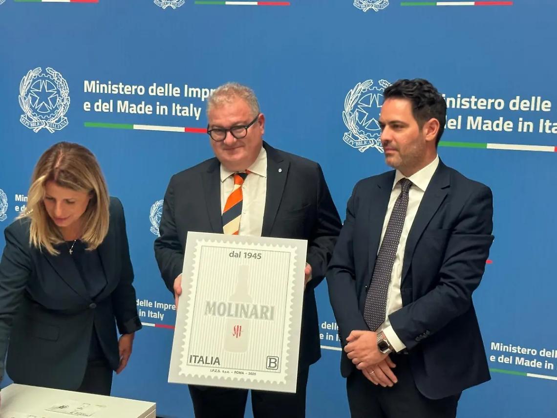 La Molinari celebra la sua storia con un francobollo