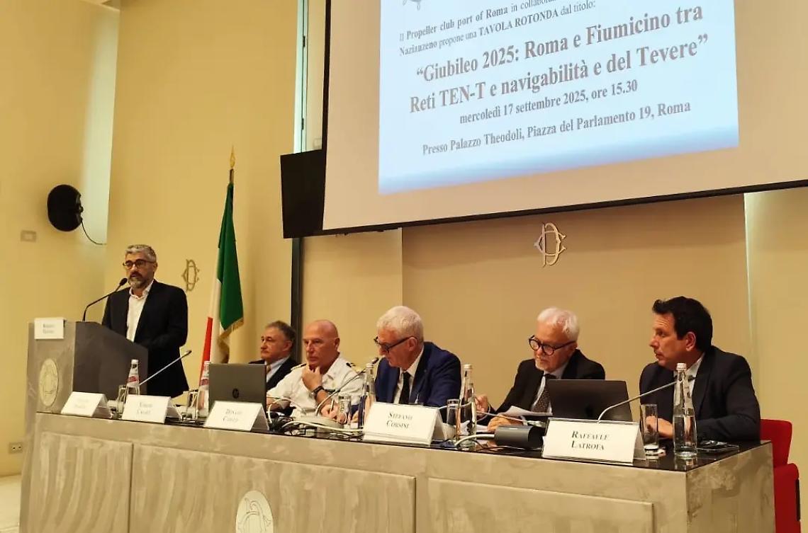 Roma e Fiumicino tra Reti TEN-T e navigabilit&agrave; del Tevere