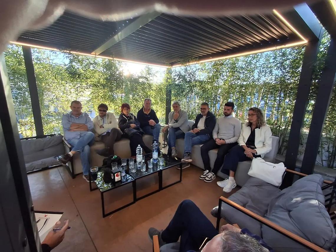 Arrivano le firme: pronta la mozione di sfiducia