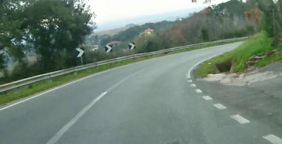 Auto fuori strada sulla Braccianese Claudia: illesa la guidatrice