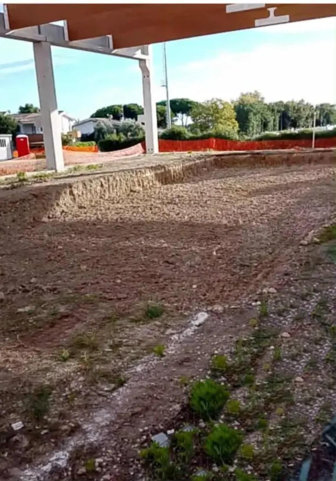 Piscina comunale, lavori fermi: il sindaco Tidei suona la sveglia a Citt&agrave; Metropolitana