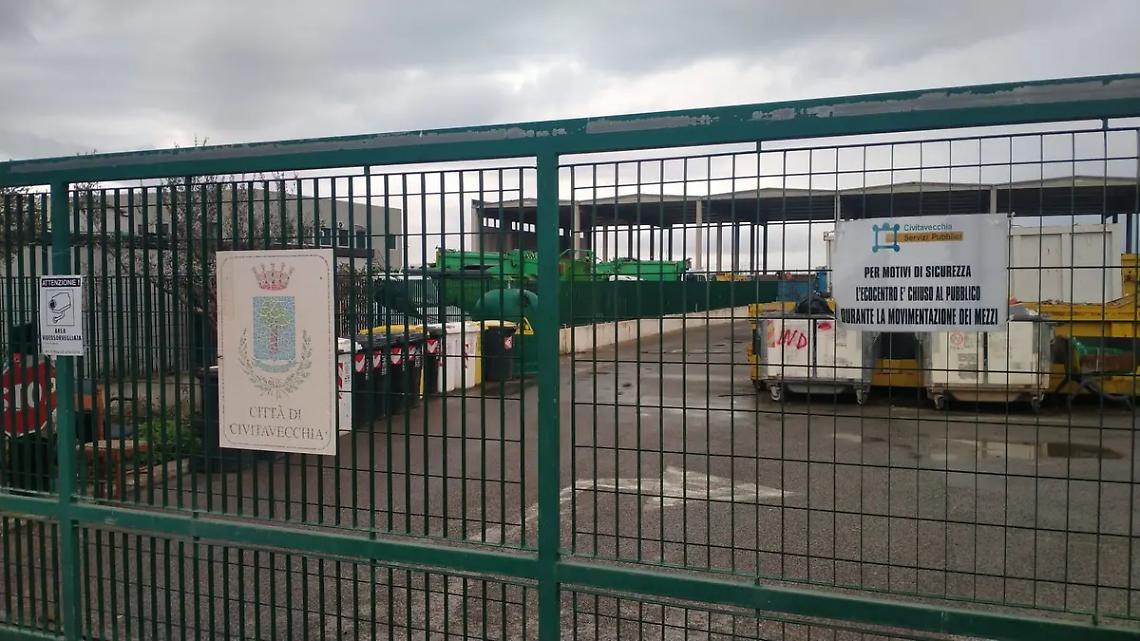 Ecocentro e riuso, cambiano gli orari