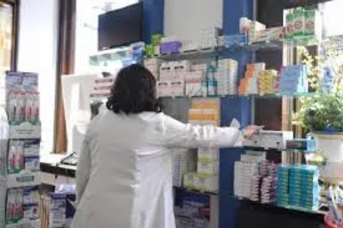 Svolta in farmacia: dal 20 ottobre aperta senza pausa