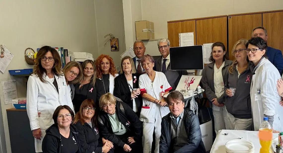 L&rsquo;associazione Tarquinia in rosa dona un ecografo alla chirurgia senologica dell&rsquo;ospedale Santa Rosa