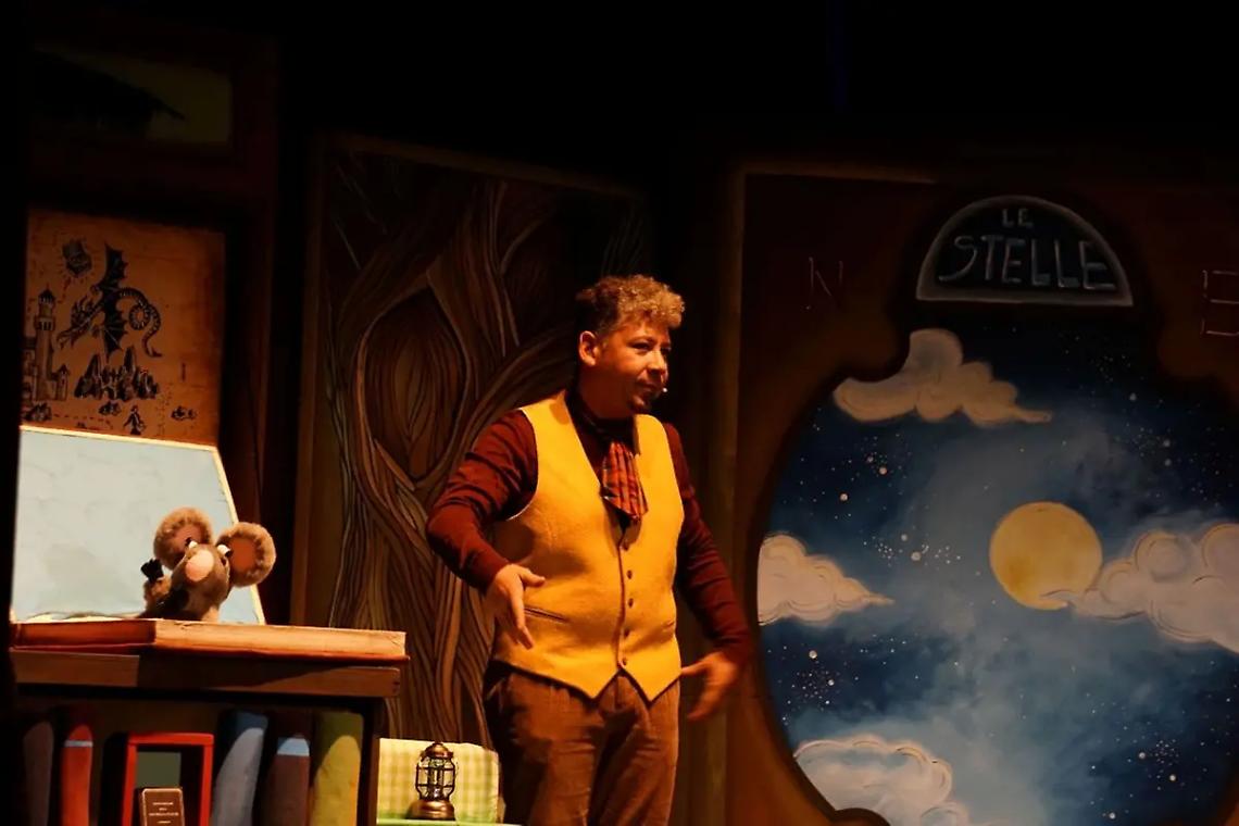 Teatro e nuovi spazi per la lettura: successo a Tarquinia per il debutto di &ldquo;Prime pagine a colori&rdquo;