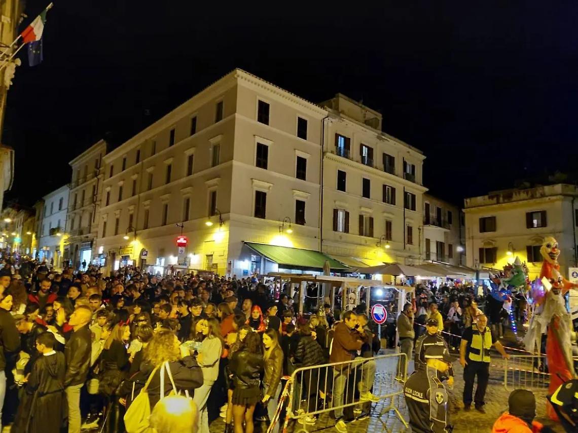 A Tarquinia oltre 5mila persone per la festa di Halloween 2025