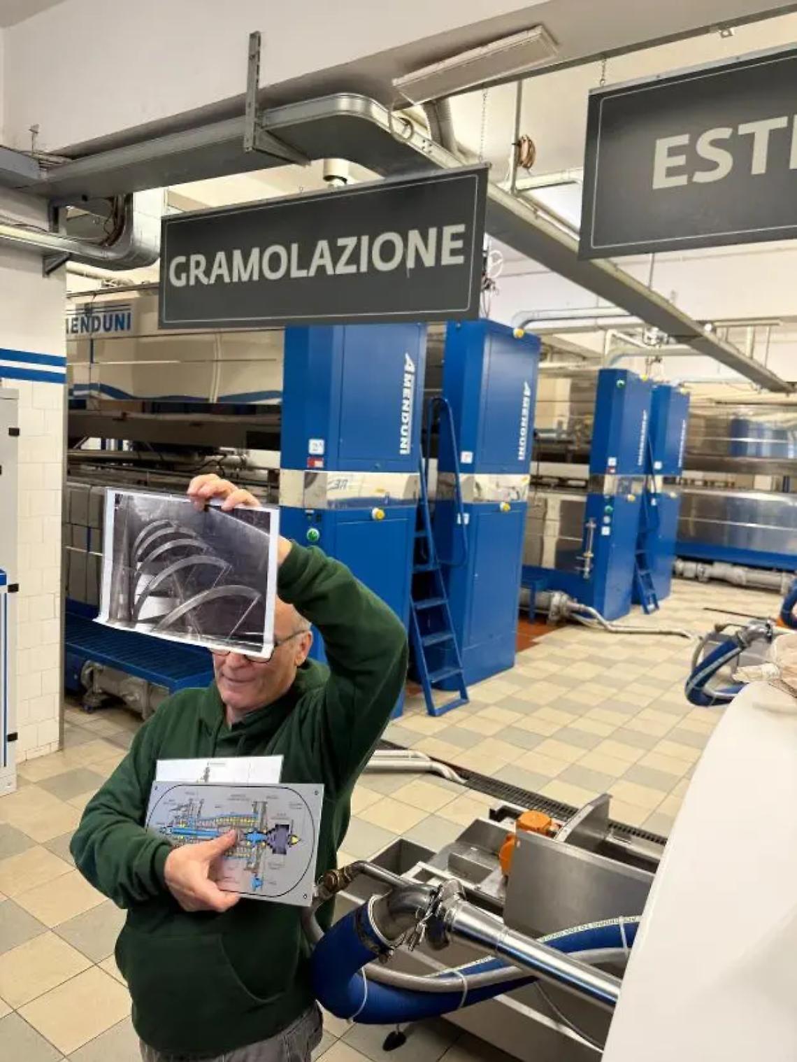 Le classi dell&rsquo;Istituto &ldquo;V. Cardarelli&rdquo; di Tarquinia in visita all&rsquo;oleificio di Canino: &laquo;un&rsquo;esperienza formativa nel cuore della tradizione olearia&raquo;