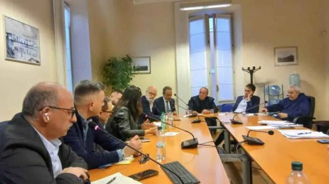 Aeroitalia punta sull&rsquo;auto-produzione I sindacati: &laquo;Tutelare i lavoratori di Fiumicino&raquo;
