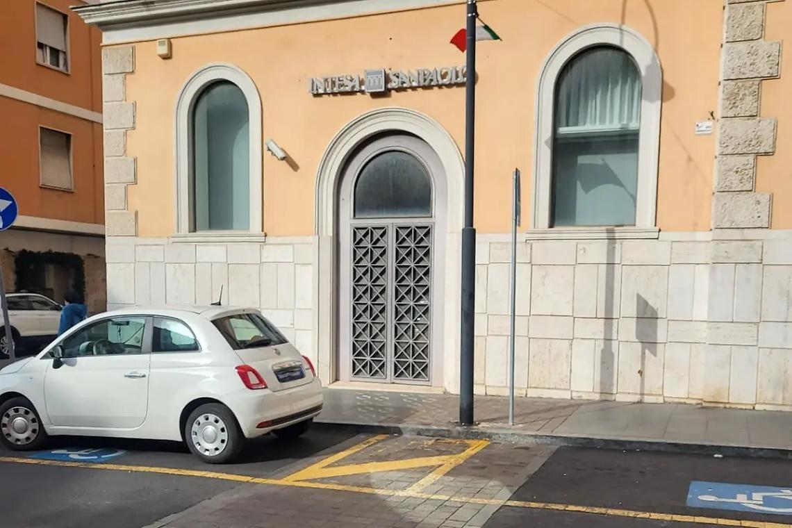 Dai dipinti delle casermette all&rsquo;ex Cariciv: allarme per pezzi di storia che svaniscono