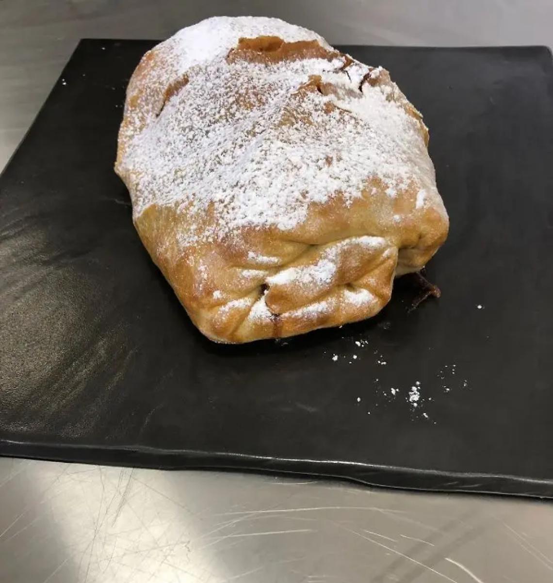 La ricetta di Vittoria Tassoni: Strudel di mele