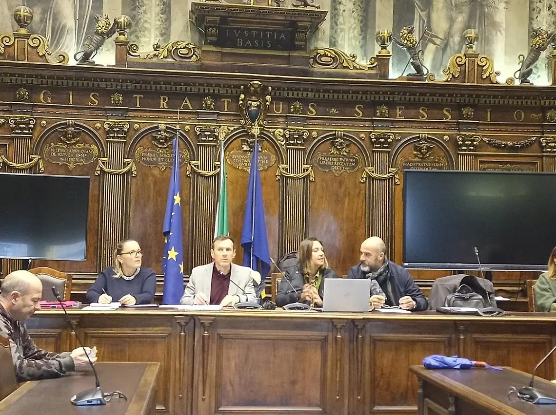 Viterbo: servizi cimiteriali, passo indietro del Comune