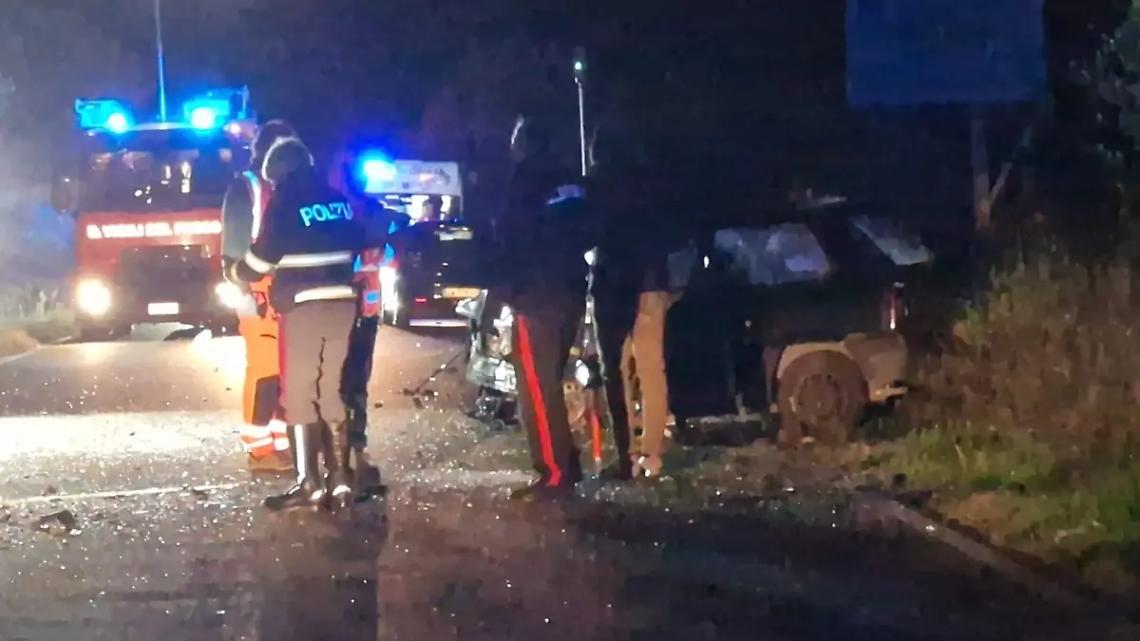 Frontale sulla Vetrallese: un morto e due feriti