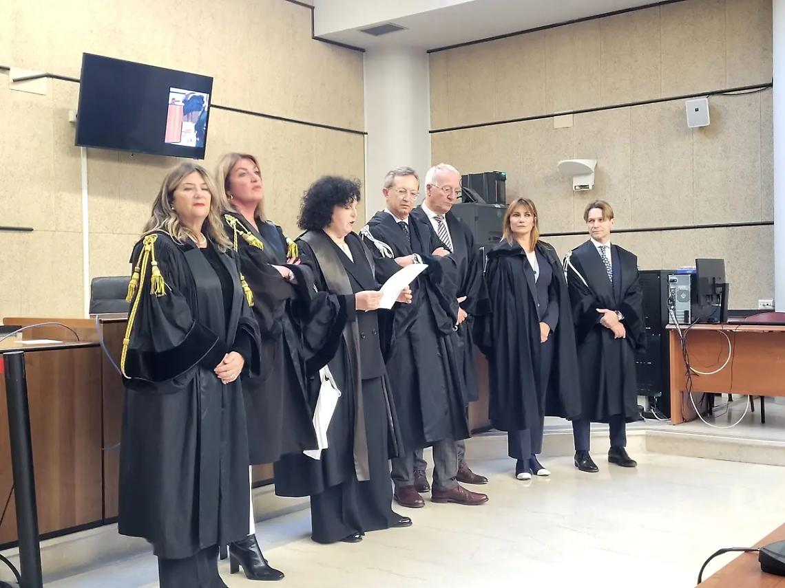 Emozioni e ricordi per le &lsquo;&rsquo;Toghe d&rsquo;Oro&rsquo;&rsquo;: premiati gli avvocati Tidei e Maruccio