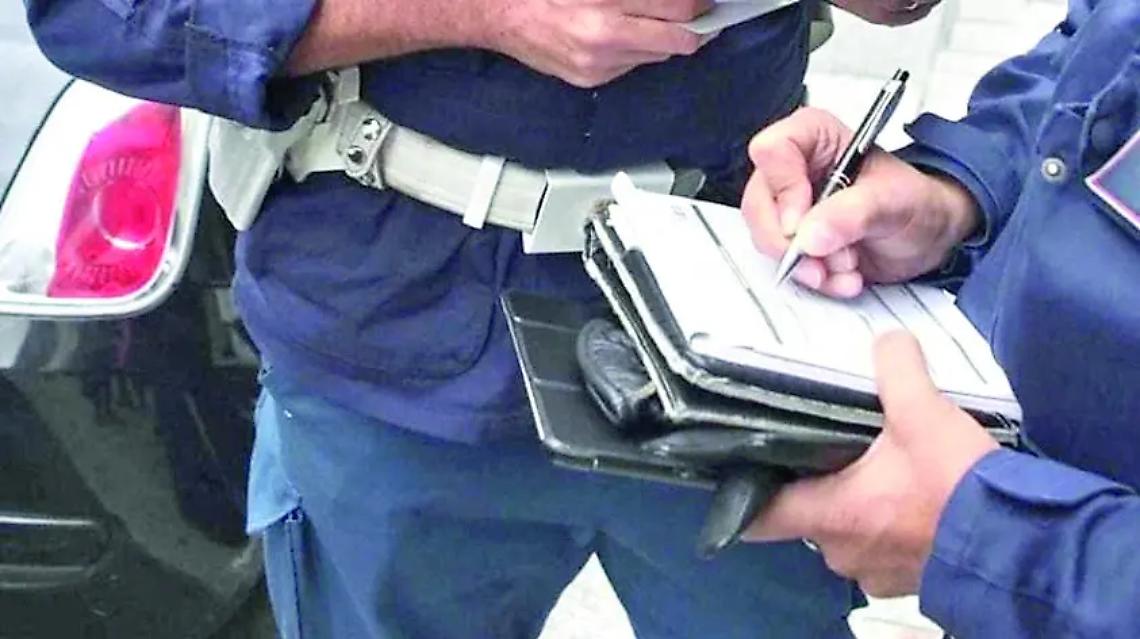 Viterbo: viene multato per sosta irregolare, querela il Comune per falso