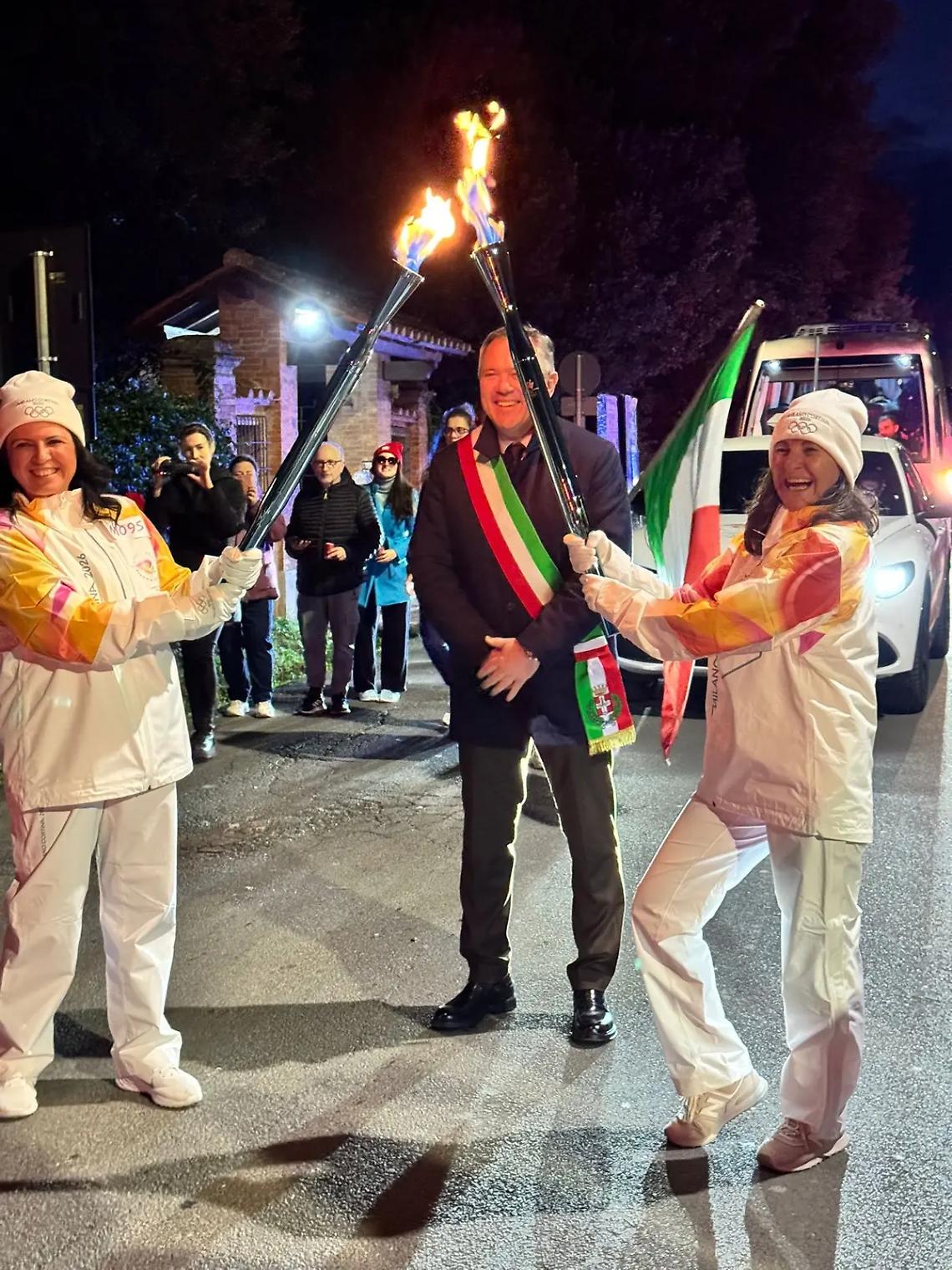 La fiamma Olimpica emoziona Tarquinia